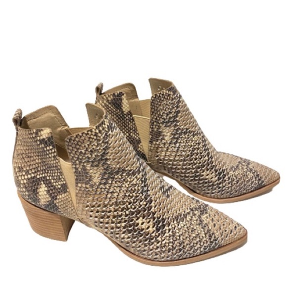 Dolce Vita snakeskin booties - Picture 2 of 7